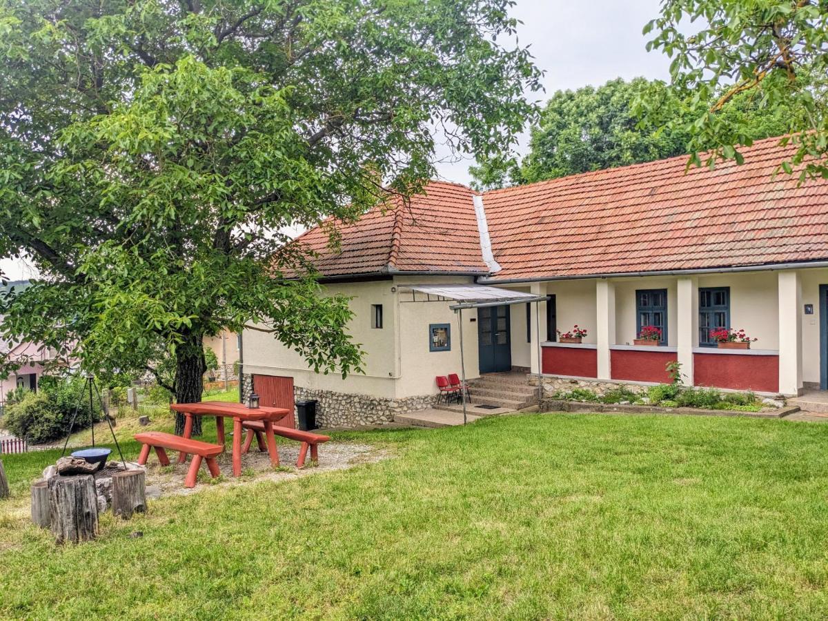 Guest House Magyar Route 66 Szilvásvárad 客房 照片